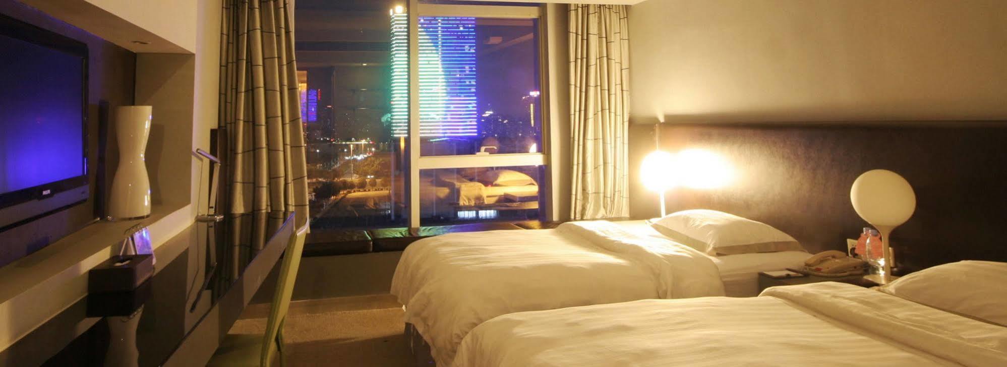 Yi-Wu Commatel Hotel Guangzhou Exterior foto
